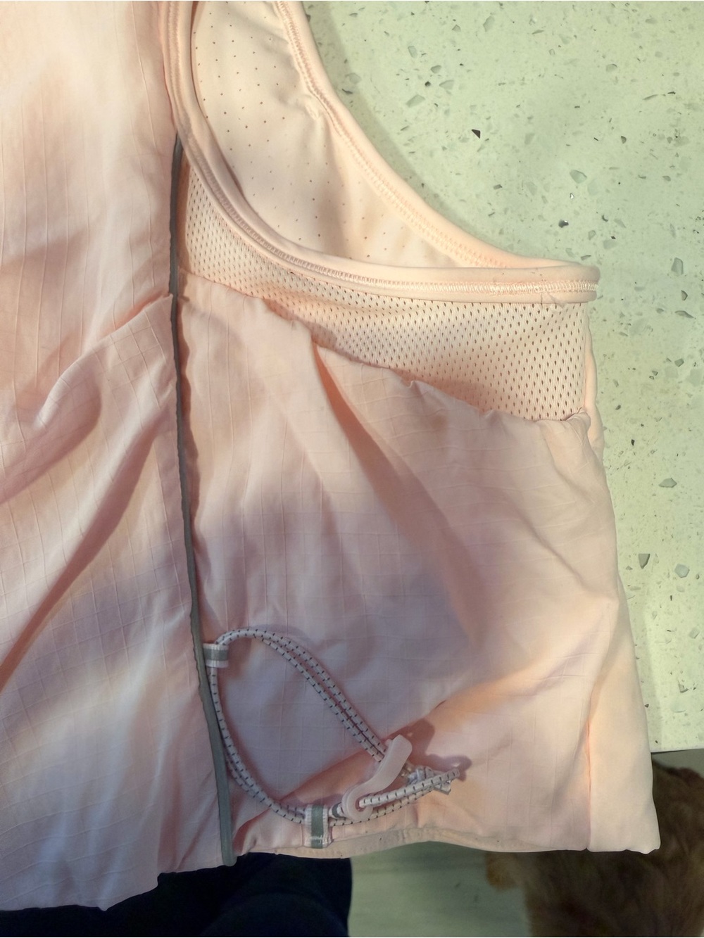 lululemon pink running vest LG/XLG - Picture 5 of 6